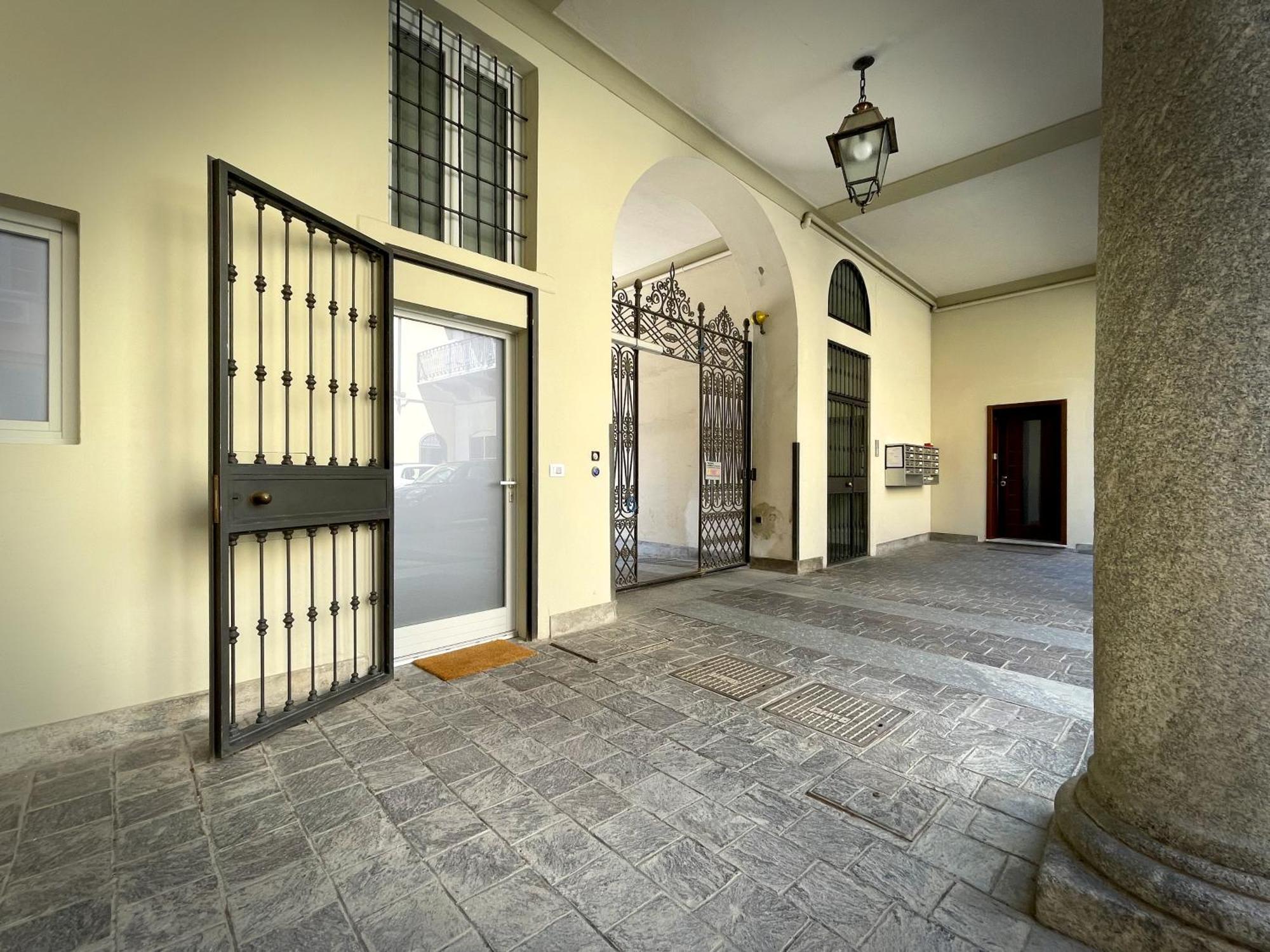 "La Portineria" Charming Apartment Old Town Como Lake Екстериор снимка